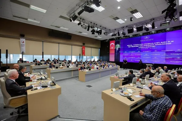 bakan-ciftci-gocu-bir-kriz-alani-degil-stratejik-bir-firsat-alani-olarak-degerlendiriyoruz-1782480130653.jpg