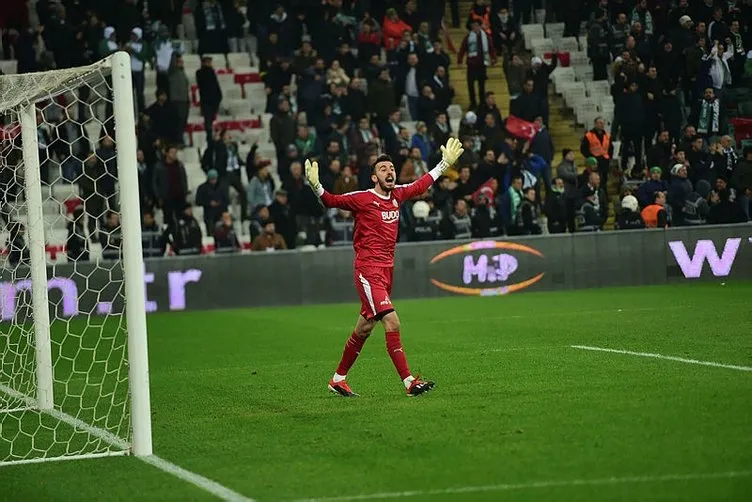 Son dakika Beşiktaş transfer haberleri! Beşiktaş’ın yıldızına 9 milyon euroluk transfer teklifi