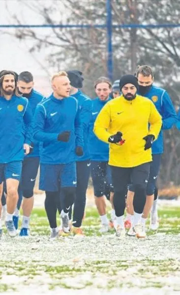 Fenerbahçe mesaisi başladı