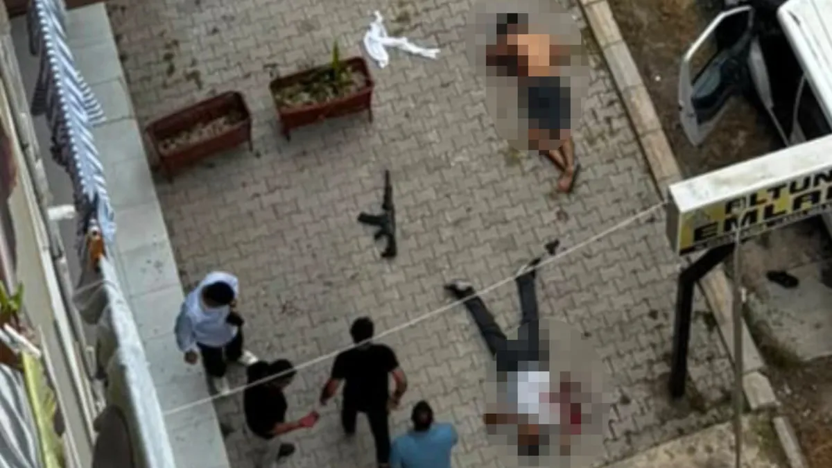 Osmaniye’de akrabalar arasında silahlı kavga: 2’si ağır 4 kişi yaralandı Osmaniye’de akrabalar arasında silahlı kavga: 2’si ağır 4 kişi yaralandı