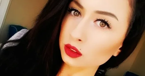 Esra Hankulu kimdir? Ümitcan Uygun ile aynı evde kalan Esra Hankulu ölü bulundu!