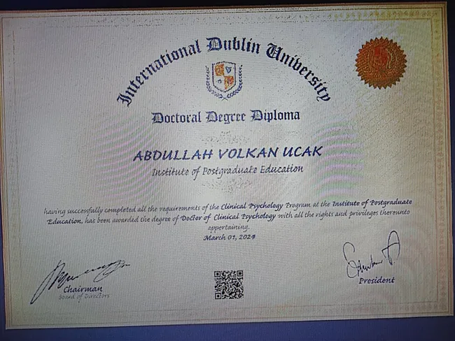 SON DAKİKA… Sahte psikolog Volkan Uçak hakkında dikkat çeken iddia! Cep telefonundan çıktı: 250 bin TL’ye doçentlik!