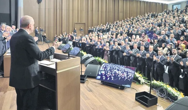 fasizanlik-bunlarin-iliklerine-kadar-sinmis-1770929177973.jpeg