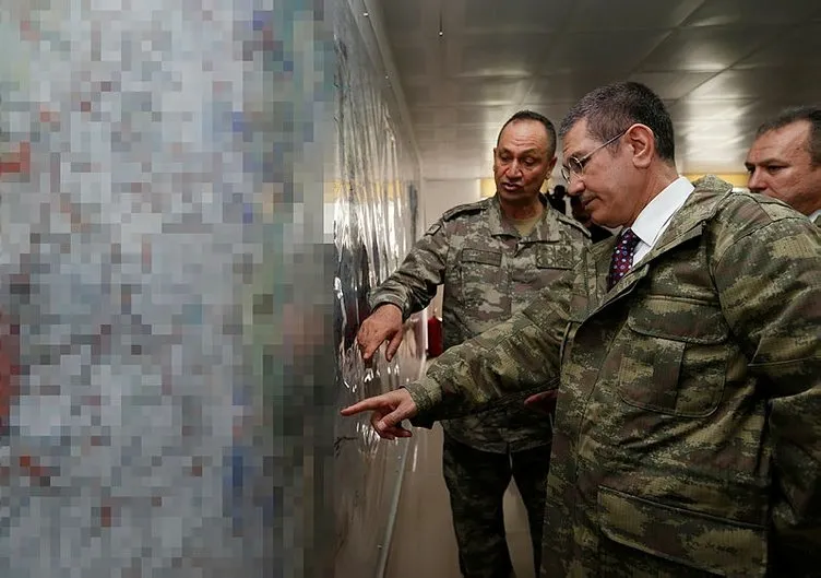 Milli Savunma Bakanı Nurettin Canikli sınır hattında