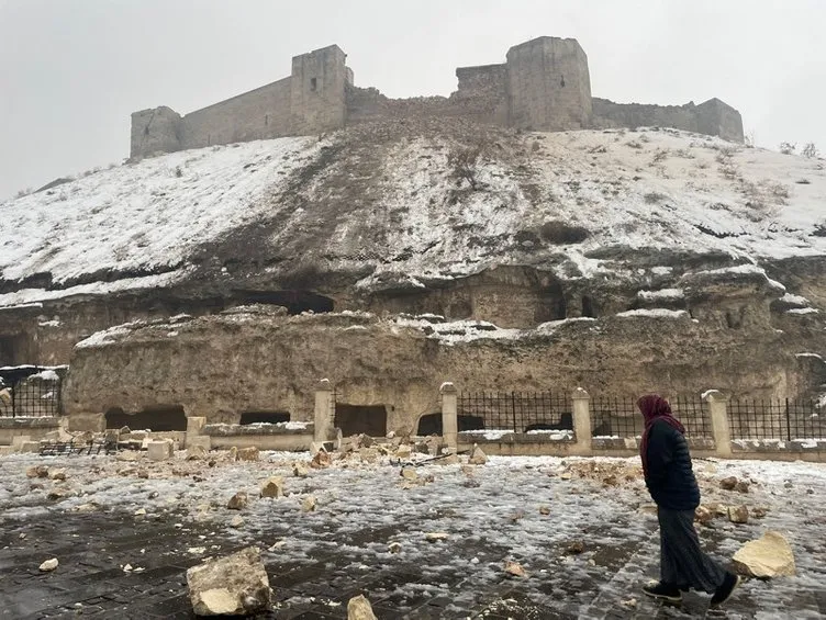 Gaziantep Kalesi depremde yıkıldı