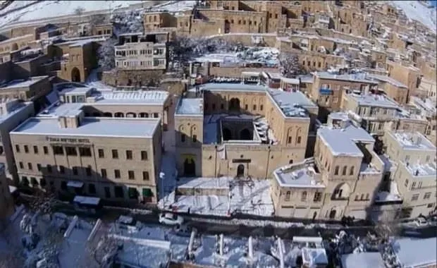 Kar yağışı ardından Mardin havadan görüntülendi