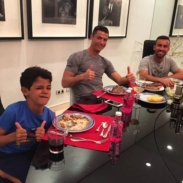Ronaldo çelimsiz bir çocuktan, 'Hulk'a nasıl dönüştü?