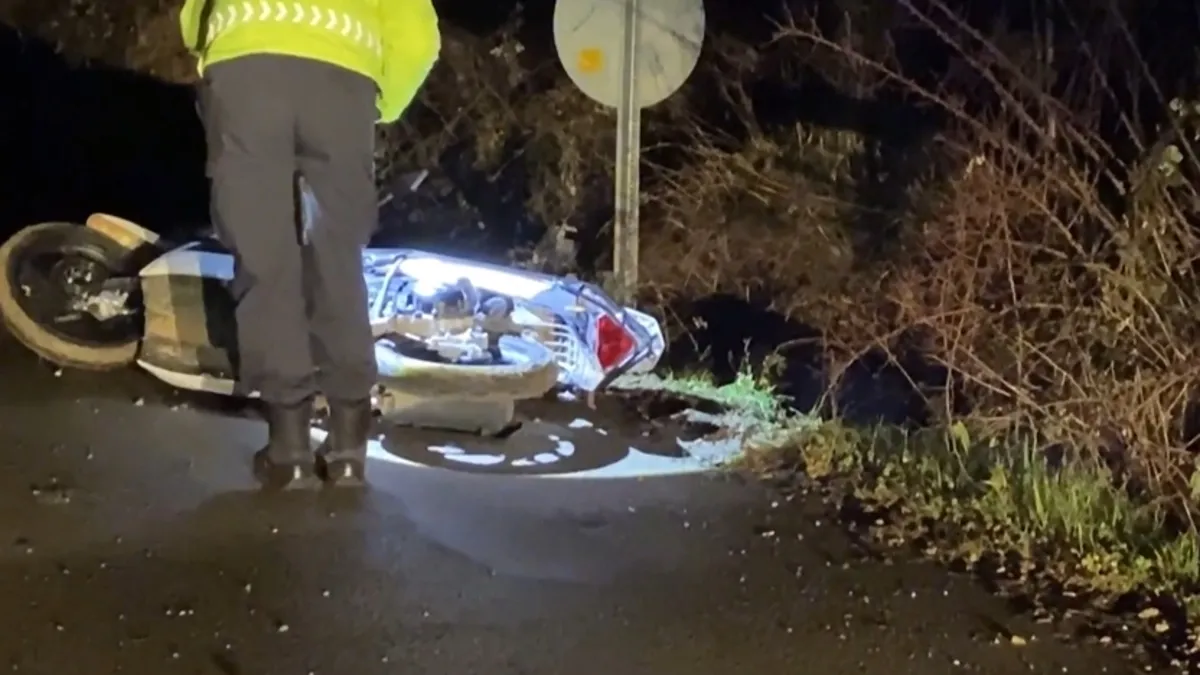 Kontrolden çıkan motosiklet devrildi: 1 ölü Kontrolden çıkan motosiklet devrildi: 1 ölü