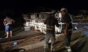 Tuzla’da feci kaza! Kamyonet aydınlatma direğine çarparak devrildi: Yaralılar var