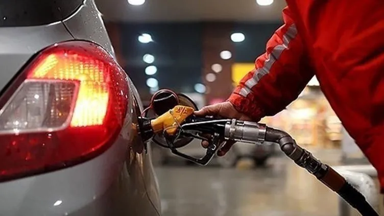 AKARYAKIT FİYATLARI SON DAKİKA: Tabelalar güncellendi! Zam haberleri sonrası bugün benzin fiyatı ve motorin fiyatı ne kadar oldu?