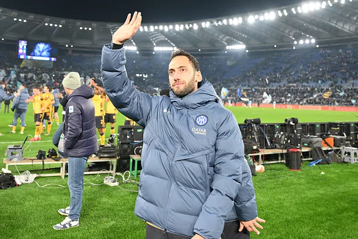 hakan-calhanoglu-acilisi-yapti-inter-farkli-kazandiserie-a-lazio-0-inter-6-1734430250841.jpeg