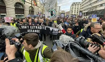 Londra’da Julian Assange’a destek gösterisi!