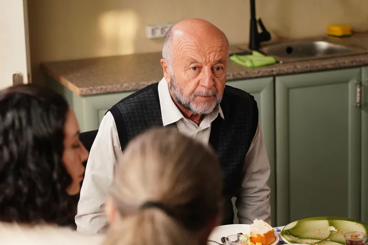 Kardelenler’de Arif’i Menekşe’nin evinde bekleyen sürpriz!