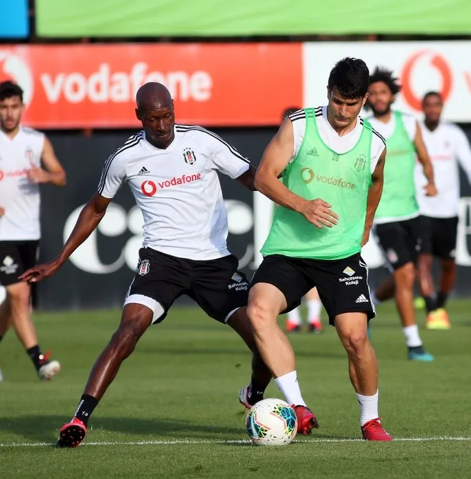 Beşiktaş - Fenerbahçe derbisinde 11’ler netleşti!