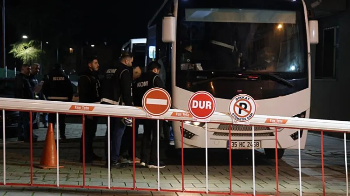 CHP’li Buca Belediyesi’ne operasyonda flaş gelişme! 7 şüpheli tutuklandı CHP’li Buca Belediyesi’ne operasyonda flaş gelişme! 7 şüpheli tutuklandı