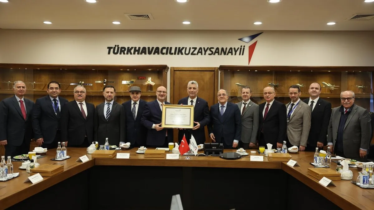 Savunma sanayi ihracat hedefi yıllık 10 milyar dolar Savunma sanayi ihracat hedefi yıllık 10 milyar dolar