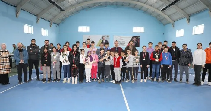 Ağrı’da okul sporları tenis müsabakaları sonuçlandı