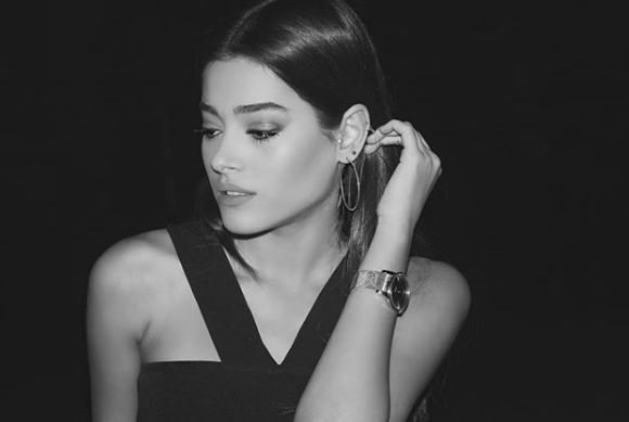 Hande Erçel'in ikizini buldu! .