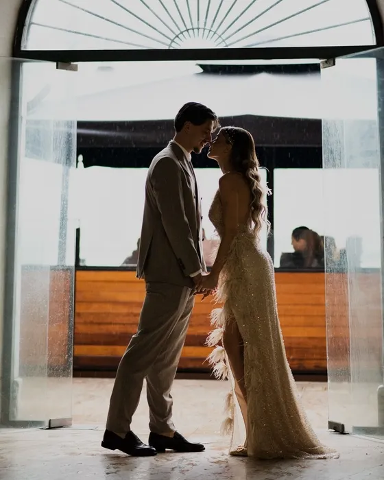 Enis Destan’ın annesi müstakbel gelinine ağzına geleni saymıştı! Şarkıcı Demet Akalın’dan futbolcuya destek yorumu geldi: Kız fıstık gibi çocuğa da aferin...