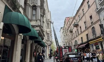 Beyoğlu'nda korkutan otel yangını! Ekipler alevleri kontrol altına aldı #istanbul