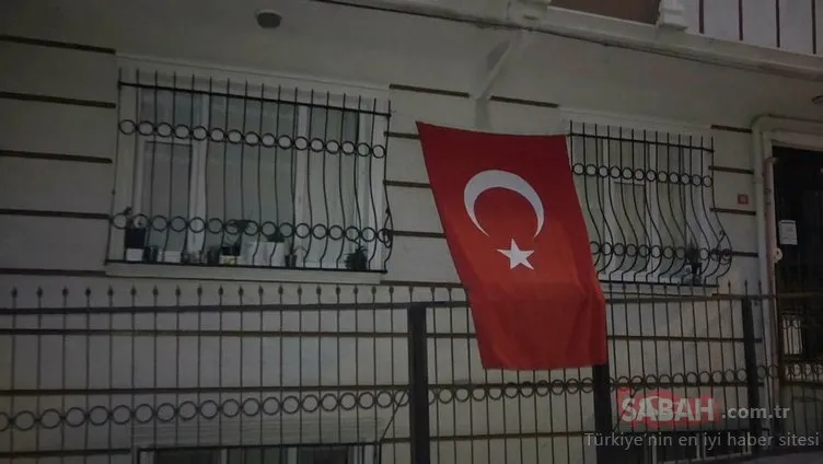 Şehidin evinde asılı Türk bayrağına alçak saldırı!  Baba Hüseyin Akgül: “Acı bitmeden yeni bir acı yaşadım