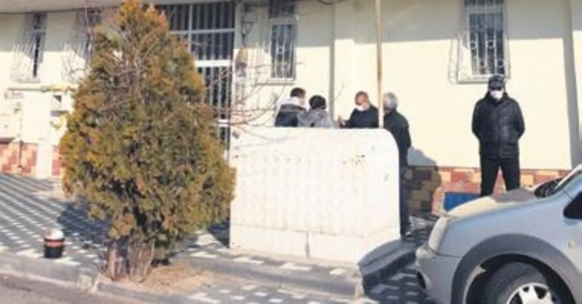 Kovid tedavisi gören yaşlı kadın evinde ölü bulundu