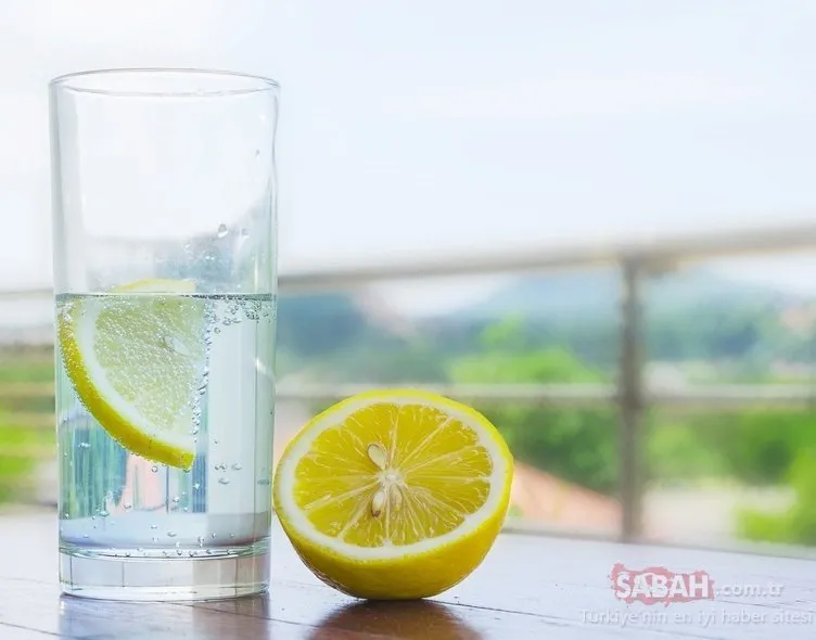 1 ay boyunca limonlu su içerseniz...Vücuda etkisi inanılmaz!