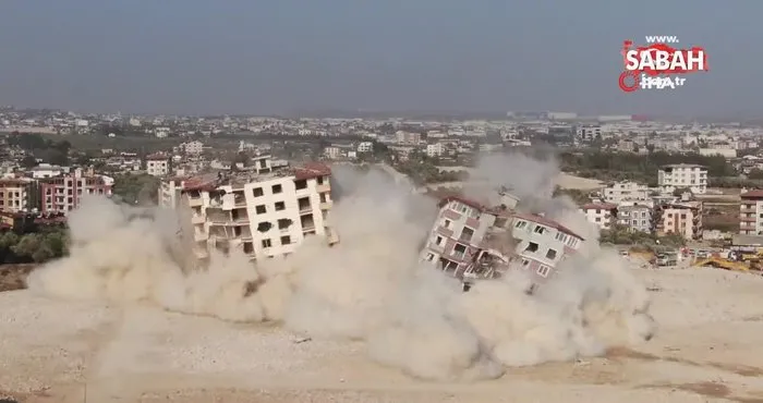 640 kilogram patlayıcı kullanılan yıkımda, 4 bina yerle bir oldu | Video