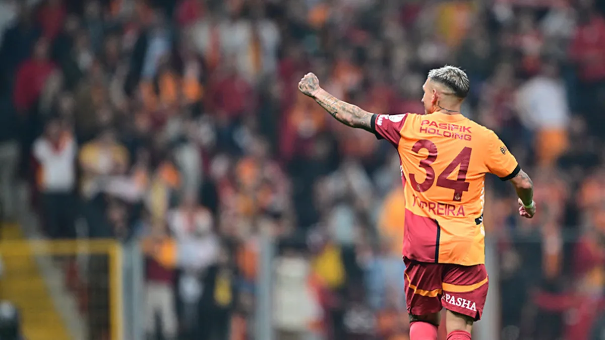 Lucas Torreira, Süper Lig’deki 3. golünü attı Lucas Torreira, Süper Lig’deki 3. golünü attı