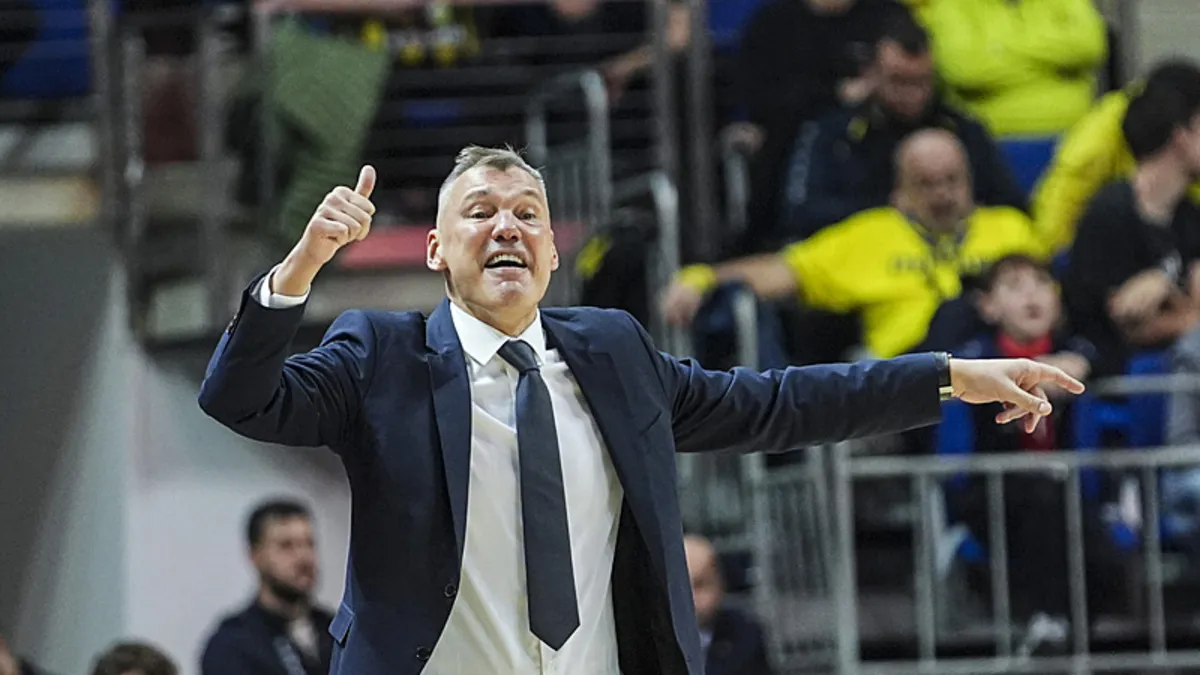 Fenerbahçe basketbolunu sahaya yansıtmamız gerekiyor