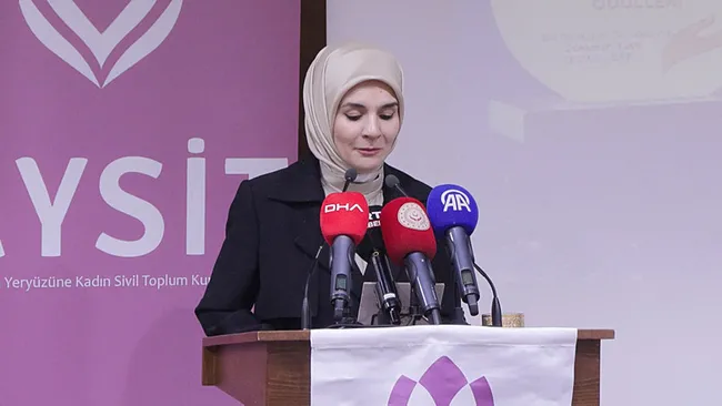 bakan-goktas-9-bin-152-koruyucu-aile-10-bin-897-cocuga-sicak-bir-yuva-sunuyor-1775323443760.jpeg Bakan Göktaş: