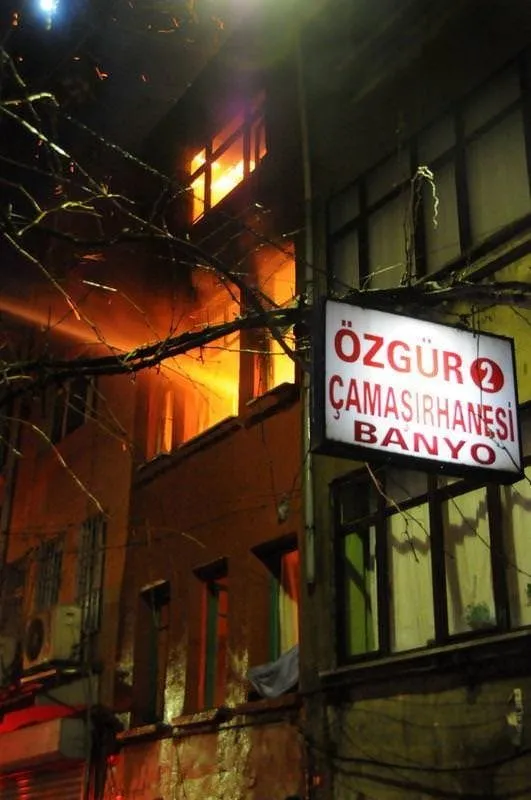 Fatih'te yangın faciası