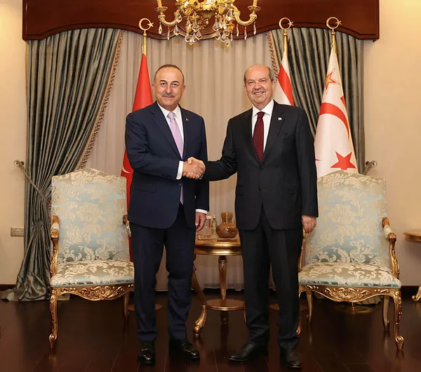 Son dakika! Bakan Çavuşoğlu'ndan KKTC'de Yunanistan'a net mesaj!
