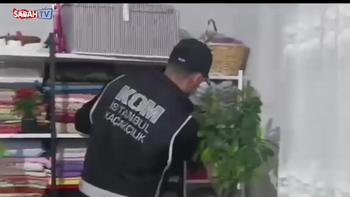 FETÖ’nün emniyet mahrem yapılanmasına 5. dalga: 20 gözaltı! Örgüt liderine ait kitap çıktı | Video