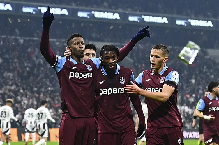 Son dakika haberi: Trabzonspor’da sürpriz transfer gelişmesi! Yıldız isme Rusya’dan kanca...