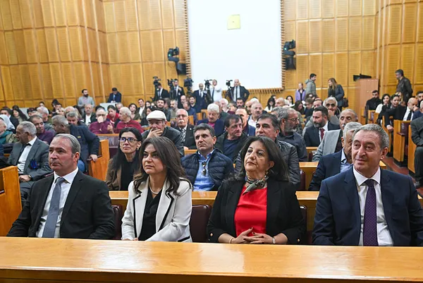 ocalan-komisyona-ne-diyecek-bu-surecte-ikna-edilmesi-gerekenler-de-tam-olarak-onlar-melih-altinok-yazdi-1763699213385.jpg Öcalan komisyona ne diyecek? Bu süreçte ikna edilmesi gerekenler de tam olarak onlar | Melih Altınok yazdı