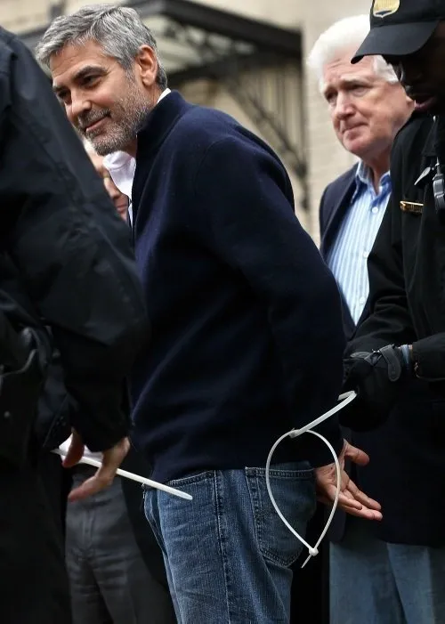 George Clooney tutuklandı