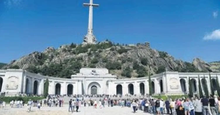 Franco’nun mezarına akın