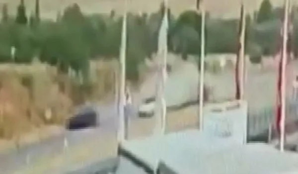 gaziantepte-aci-kaza-otomobil-onundeki-araca-ok-gibi-saplandi-3-kisinin-hayatini-kaybettigi-kahreden-olay-kame-1787664104222.jpg