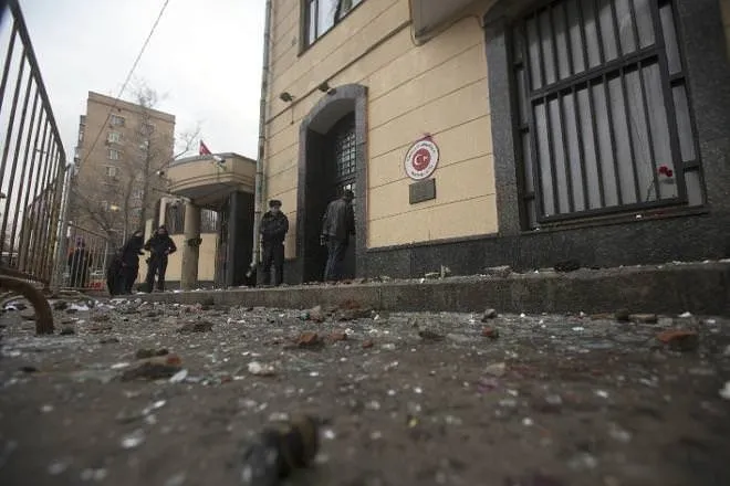 Türkiye’nin Moskova Büyükelçiliği’ne saldırı