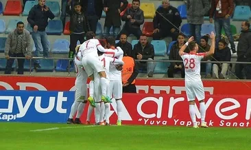 Antalyaspor ilk galibiyetini aldı