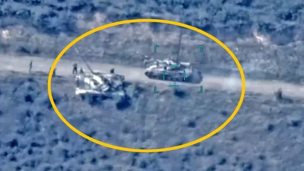 Son dakika... Azerbaycan'ın Ermeni birliklere ait tankları havaya uçurma anı kamerada | Video