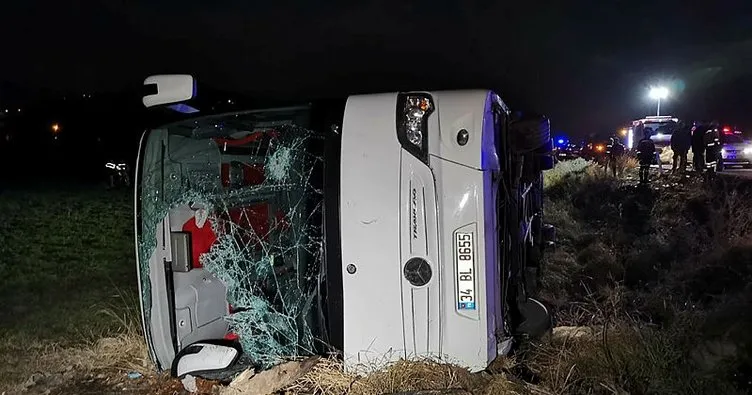 Son dakika: Erzincan’da otobüs şarampole devrildi! 15 kişi yaralandı