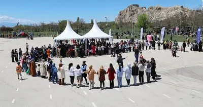 Van'da hıdrellez şenliği renkli görüntülere sahne oldu #van