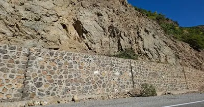 Heyelan nedeniyle tek şeride düşen yolun yapımı tamamlandı #erzincan