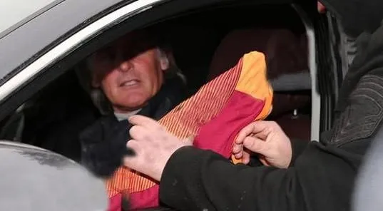 Riekerink Galatasaray formasını elinin tersiyle itti