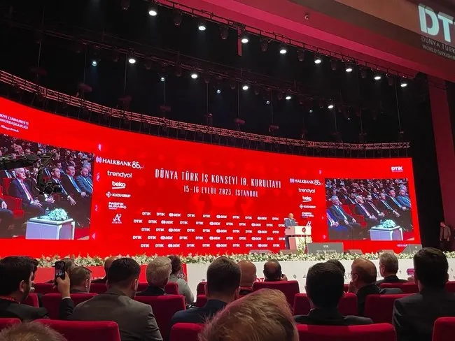 deik-endonezya-is-konseyi-baskani-ilhan-erdal-endonezya-turk-sirketleri-icin-buyuk-firsat-1694794112710.jpg