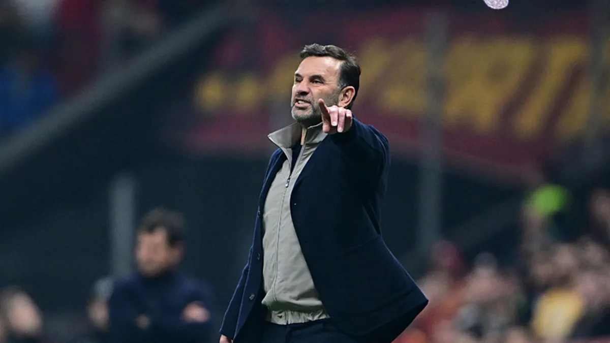 Galatasaray’ı sevindiren haber! Taraftarın ıslıkladığı ismi bırakmıyorlar… – Galeri Galatasaray’ı sevindiren haber! Taraftarın ıslıkladığı ismi bırakmıyorlar… – Galeri