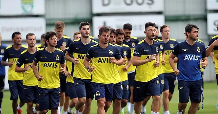 Fenerbahçe’nin kamp kadrosu belli oldu