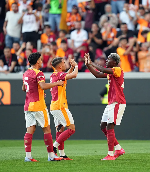 galatasaray-admira-wackeri-maglup-etti-genc-yildiz-arda-unyay-sahne-aldi-1753041272620.jpeg